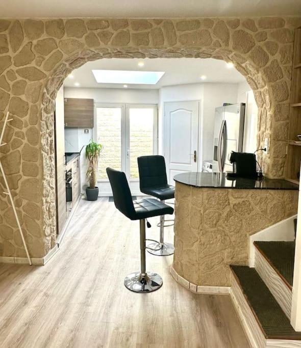 Une Belle Maison Avec 2 Chambre Croix Exterior photo